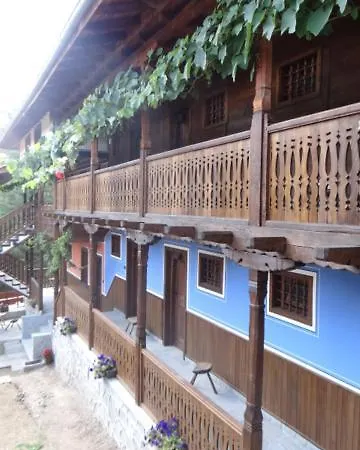 недкова къща Pensión