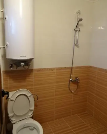 недкова къща Pensión